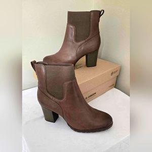 Clark's Women's Verona Ease Fashion Boots